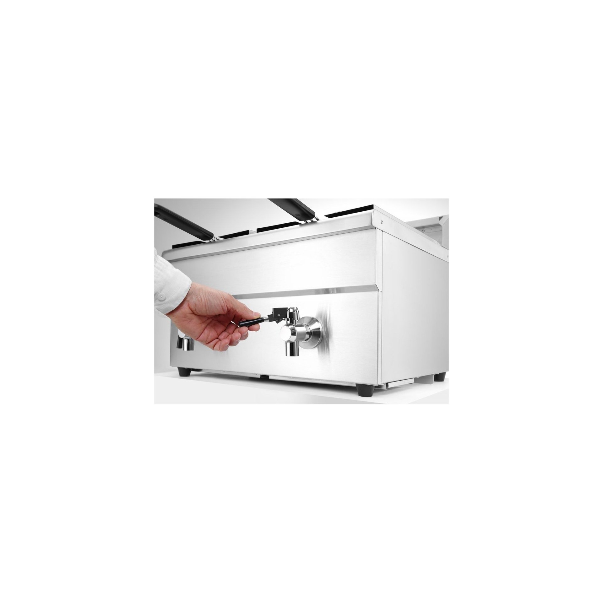Induktionsfritteuse - mit Ablasshahn 2x8 l, Profi Line, 16L, 230V/7000W, 577x609x(H)410mm Induktionsfritteuse - mit Ablasshahn 2x8 l, Profi Line, 16L, 230V/7000W, 577x609x(H)410mm