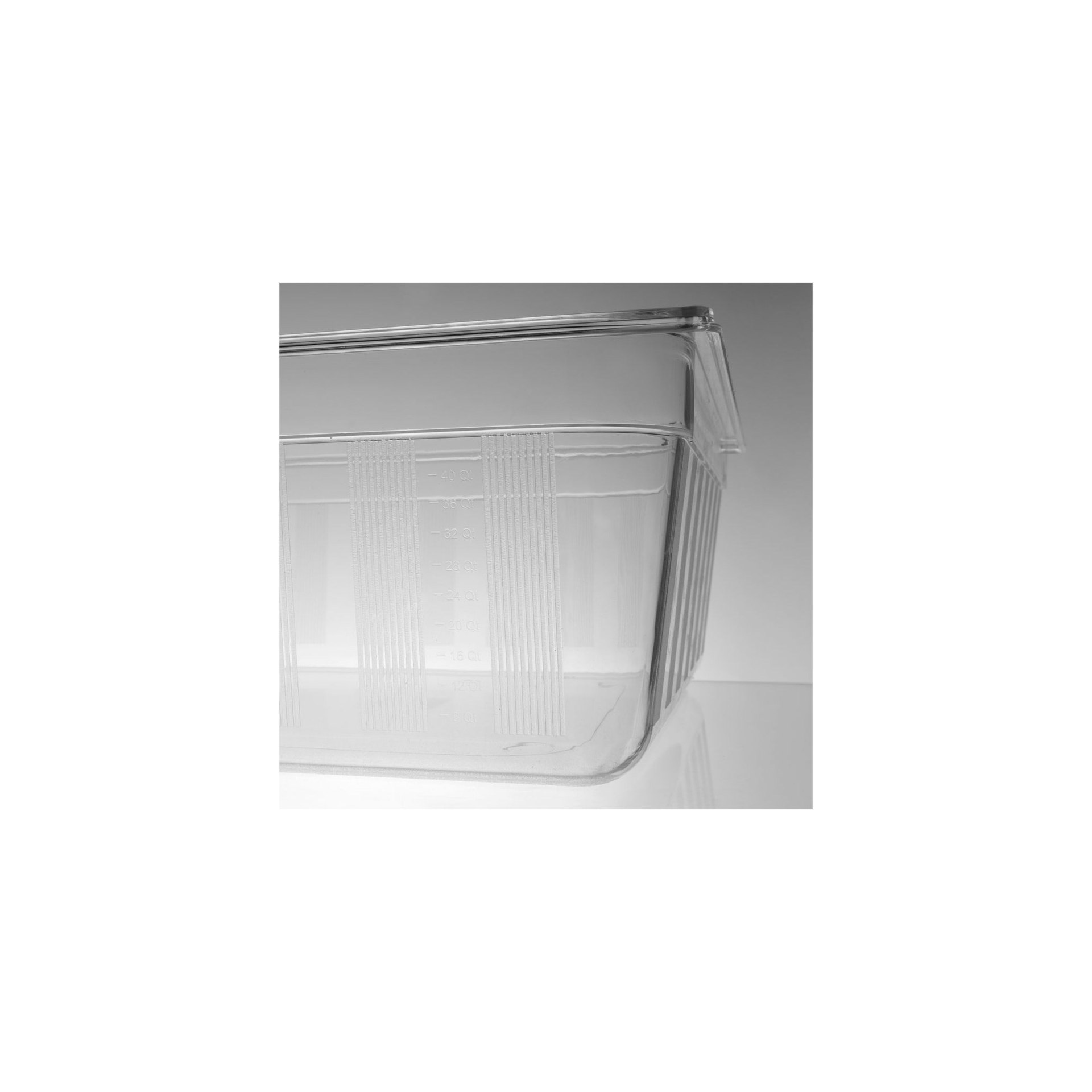 Gastronorm-Behälter 2/1, GN 2/1, 58L, Transparent, 650x530x(H)200mm Gastronorm-Behälter 2/1, GN 2/1, 58L, Transparent, 650x530x(H)200mm